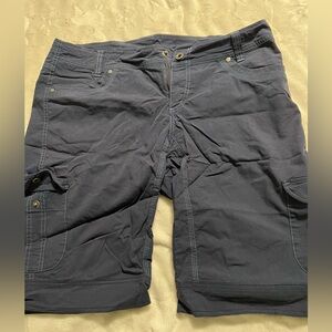 Kuhl cotton nylon Bermuda shorts.